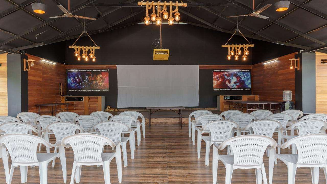 Swimming pool Serene Meadows Resort